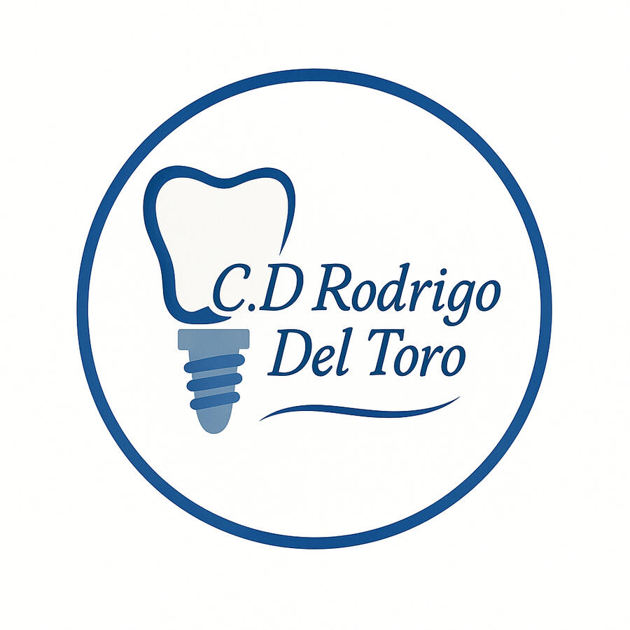Clínica Dental Rodrigo del Toro Especialistas en Implantología y Odontología Integral